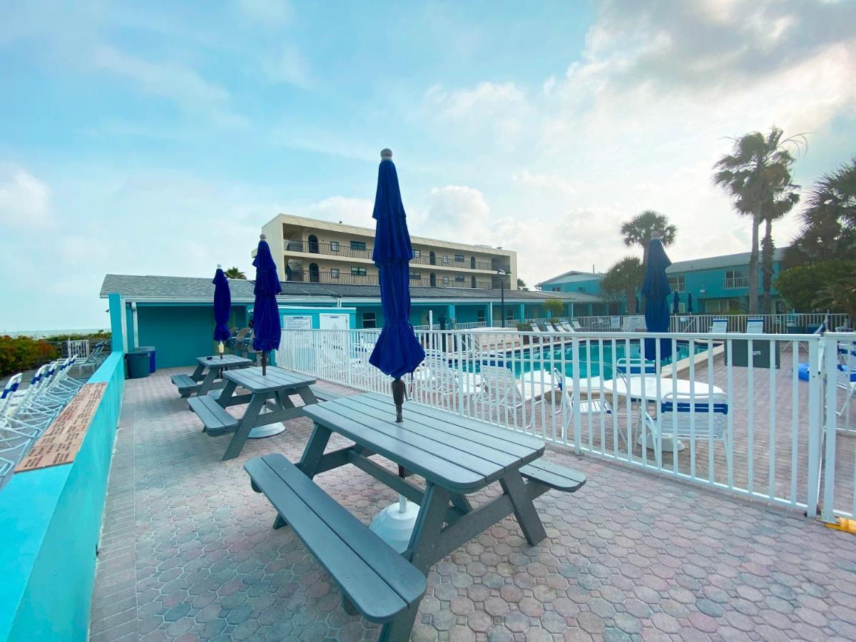 Nautical Watch Aparthotel Belleair Beach Exterior foto