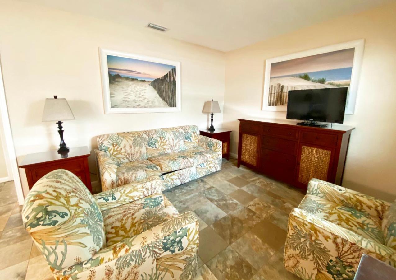 Nautical Watch Aparthotel Belleair Beach Exterior foto