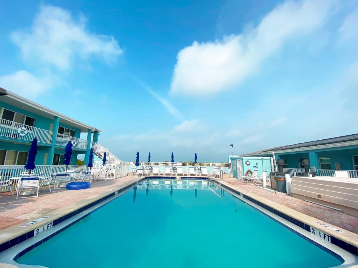 Nautical Watch Aparthotel Belleair Beach Exterior foto